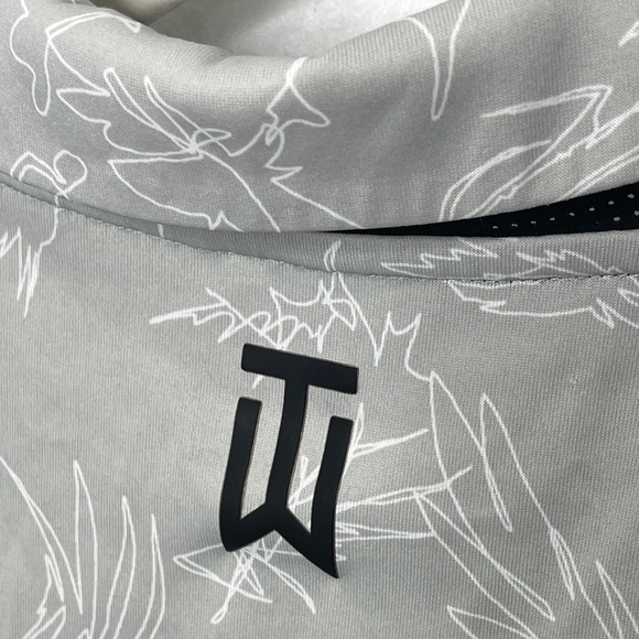 TW Tiger Woods Men's Nike Dri-FIT ADV Golf Polo Light Smoke Gray DX6092-077 Lrg - Picture 13 of 13